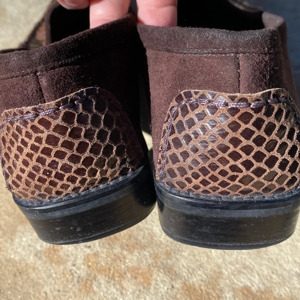 Stuart Weitzman snakeskin loafers size 6 espresso brown slip resistant comfort